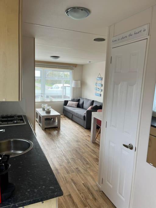 Chalet + Tiny House Nabij Strand Petten Εξωτερικό φωτογραφία