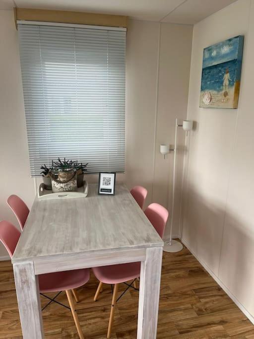 Chalet + Tiny House Nabij Strand Petten Εξωτερικό φωτογραφία
