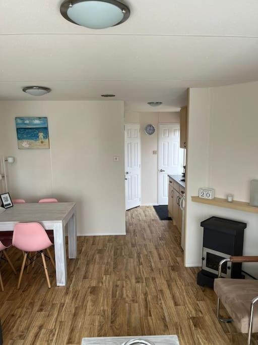 Chalet + Tiny House Nabij Strand Petten Εξωτερικό φωτογραφία
