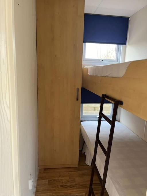 Chalet + Tiny House Nabij Strand Petten Εξωτερικό φωτογραφία